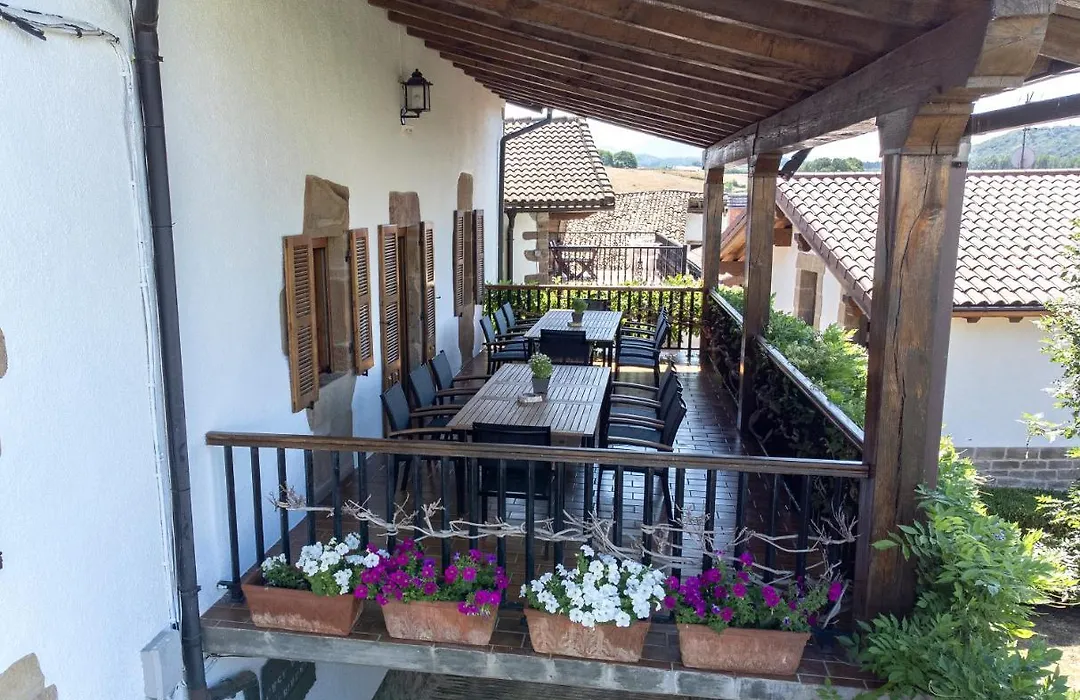 Casa rural ALBIRENA-1
